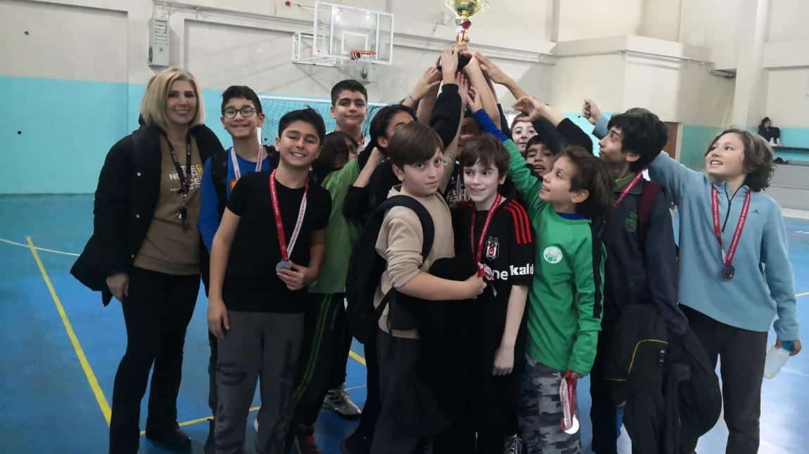 Yakantop Turnuvasında Dereceye Giren Okul Takımımızı Kutluyoruz